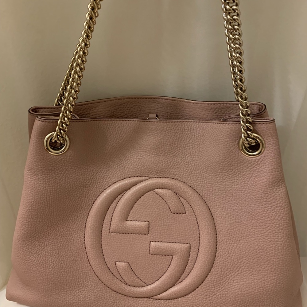Authentic Gucci shoulder bag (light pink)